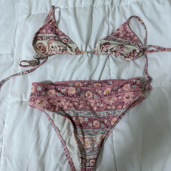 Billabong Bikini - Picture 1 of 2